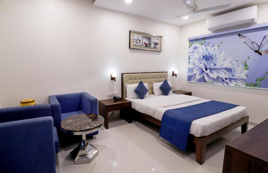 Royal Inn Hotel Ambaji Kültér fotó