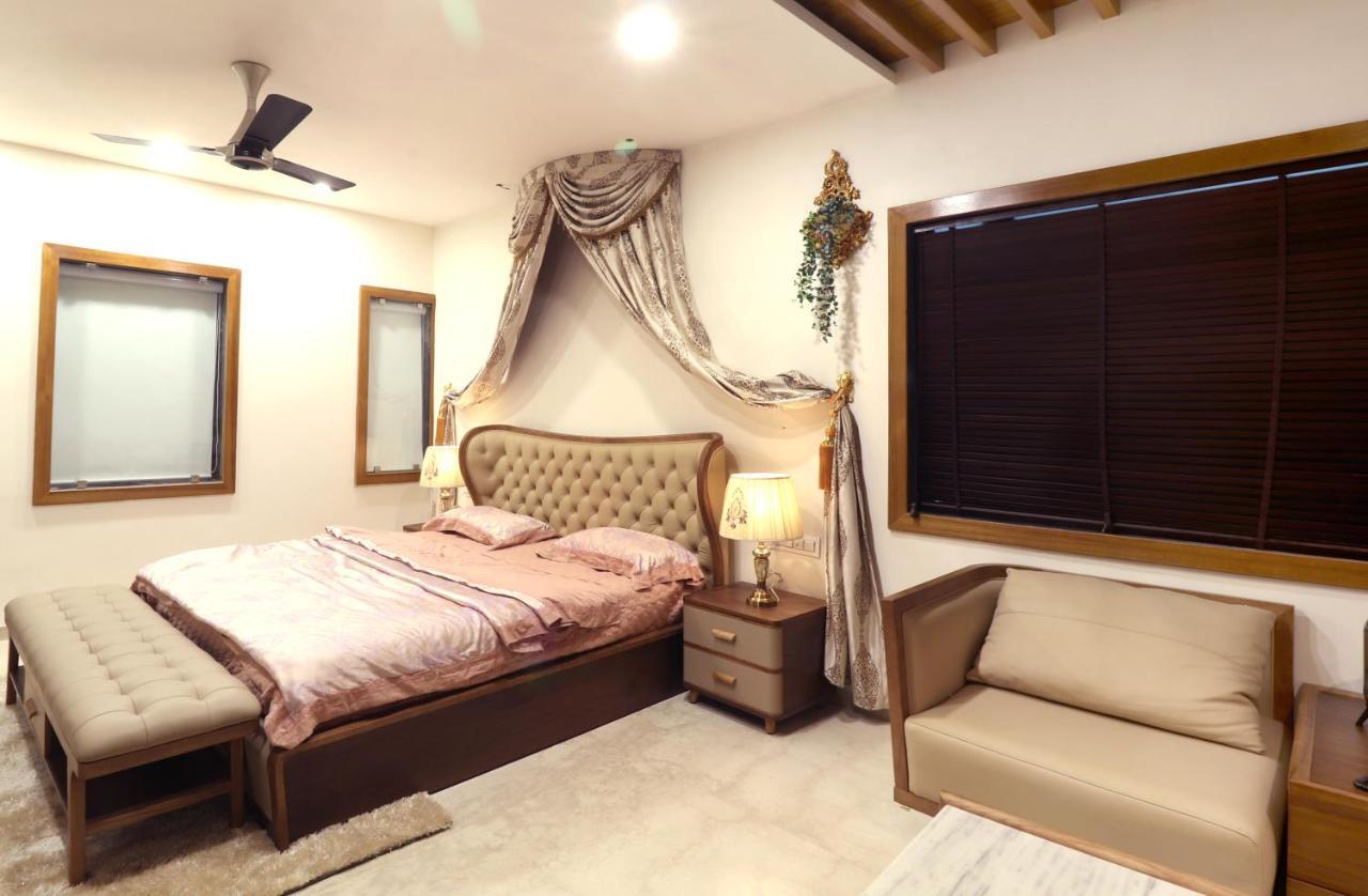 Royal Inn Hotel Ambaji Kültér fotó